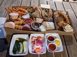 CT Restaurant Roundup: Major Closures, Fresh Approvals & Industry Insights
