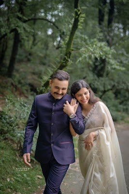 candid pre-wedding photographer in Dehradun.